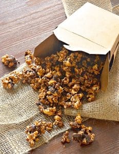 This vegan chocolate caramel popcorn is seriously addictive. Drenched in rich, buttery salted caramel, baked until perfectly crisp & then finished with lashings of chocolate, it is totally & utterly delicious & absolutely dairy free! 
