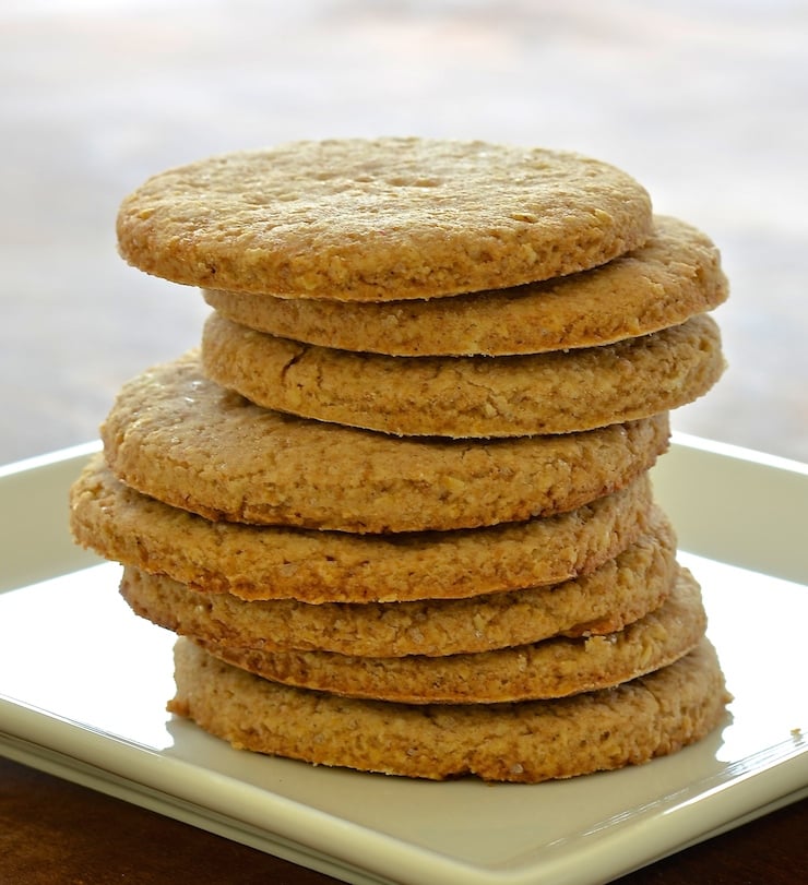 Make your own delicious vegan digestive biscuits. Crunchy, crumbly & not too sweet, they make the perfect accompaniment to a cup of tea! 