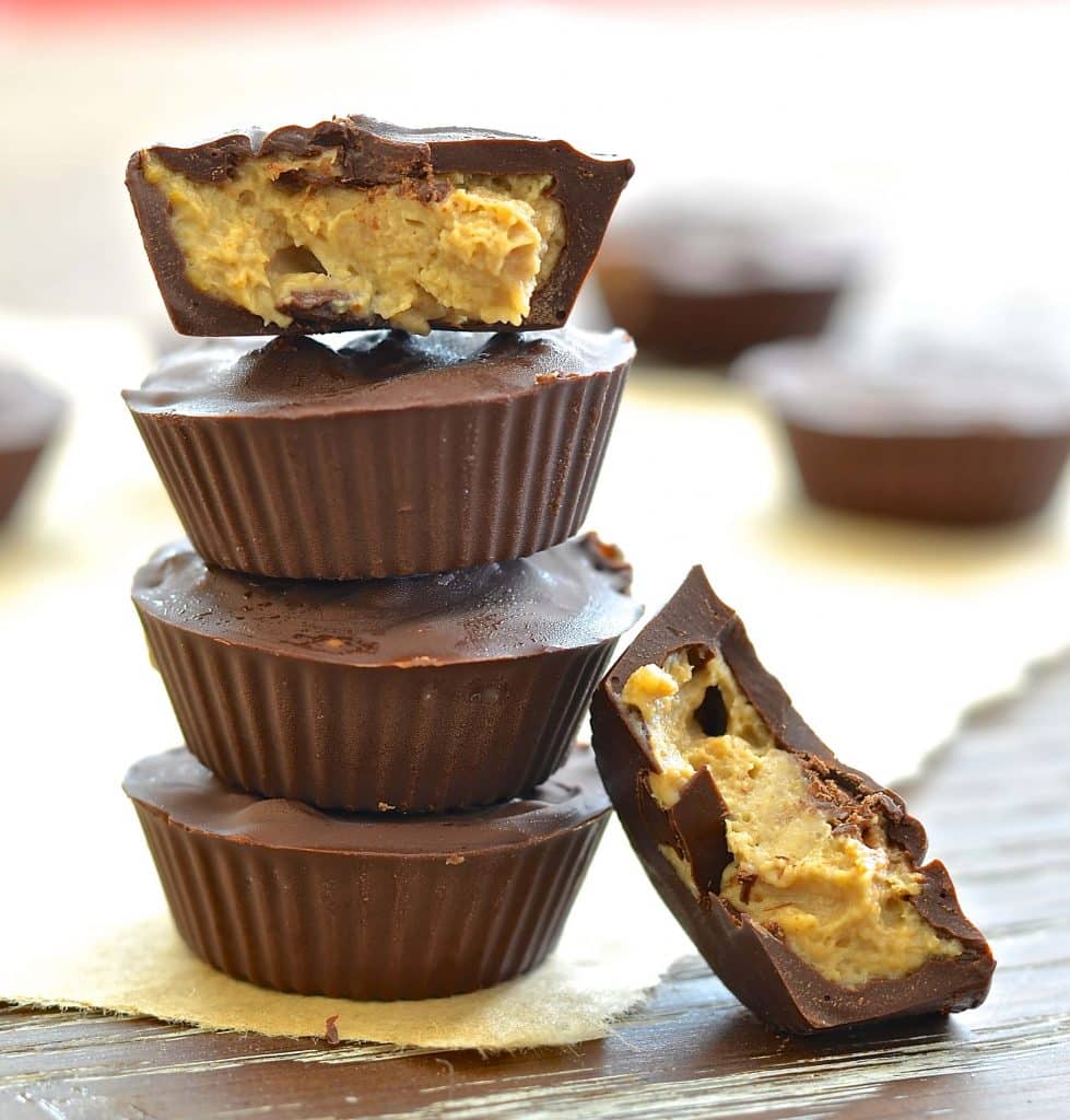 These 4 ingredients Peanut Butter Banana Cups are a lighter alternative to more traditional versions and are literally melt in your mouth delicious. Eat straight from the freezer for an ice-creamy, fudgy type filling, or leave to defrost for 5 - 10 minutes and have a super creamy, smooth and oozy melt in your mouth delicious.