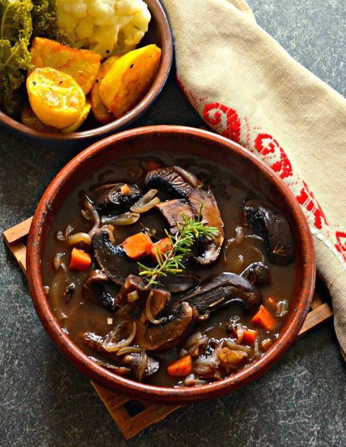 The ultimate one-pot family meal – Rich and hearty Vegan Portobello Pot Roast with red wine, herbs & vegetables. They all combine to make a delicious plant-based feast!