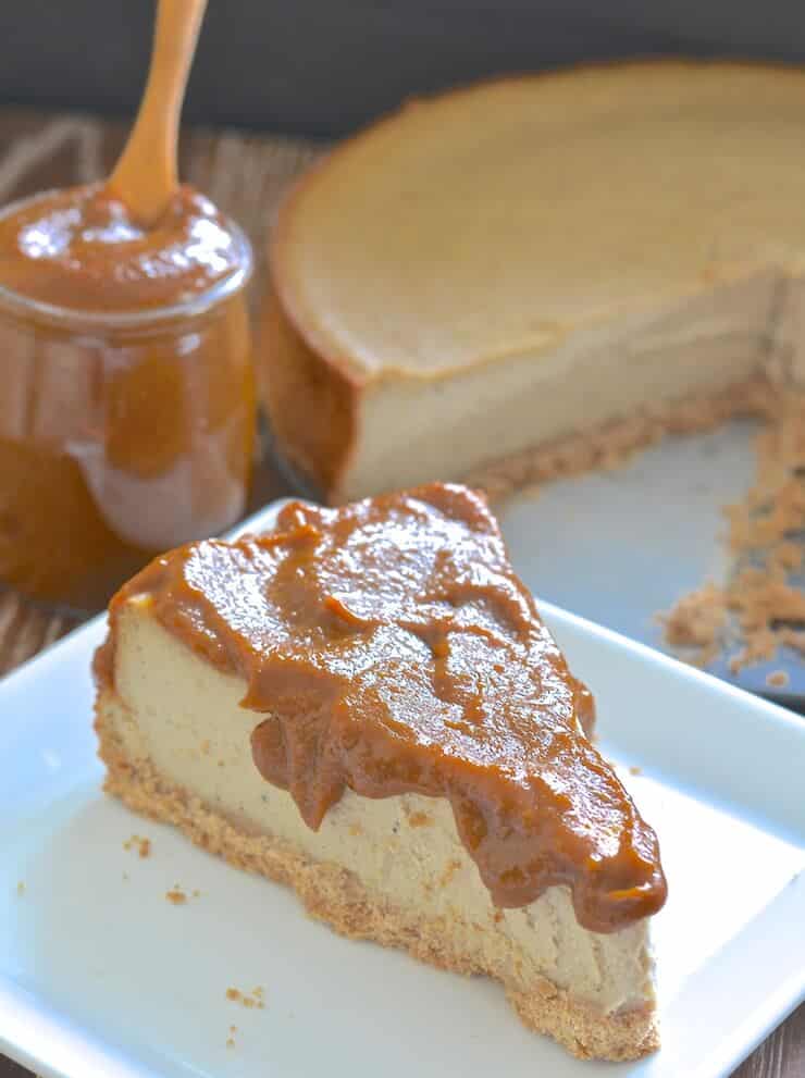 Silky, creamy & rich Vegan Pumpkin Caramel Sauce that takes only 5 minutes to make! It's so ridiculously easy to make is just full of sweet pumpkin deliciousness! Be prepared to want to eat it on literally everything.......