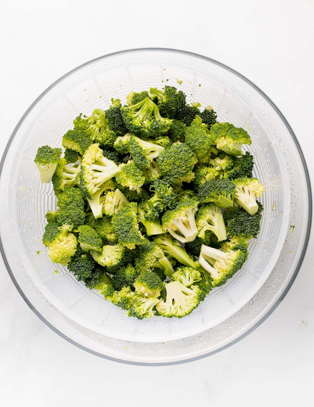 a bowl of broccoli florets