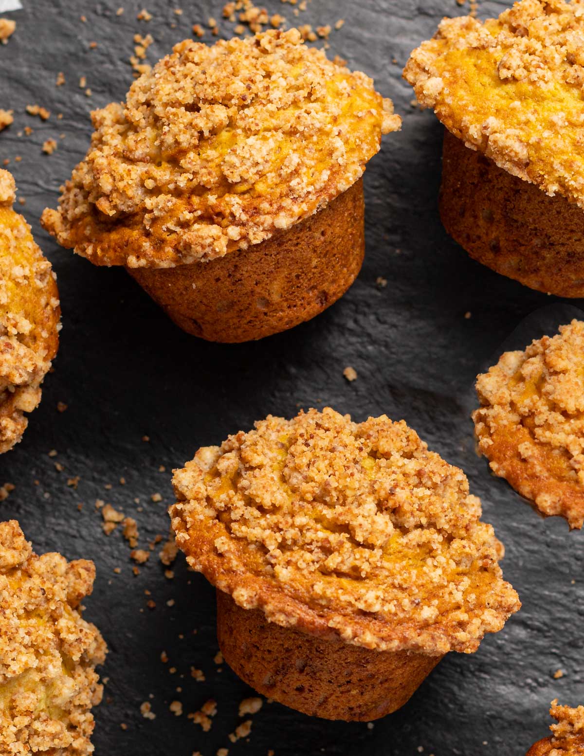 Muffins with vegan streusel