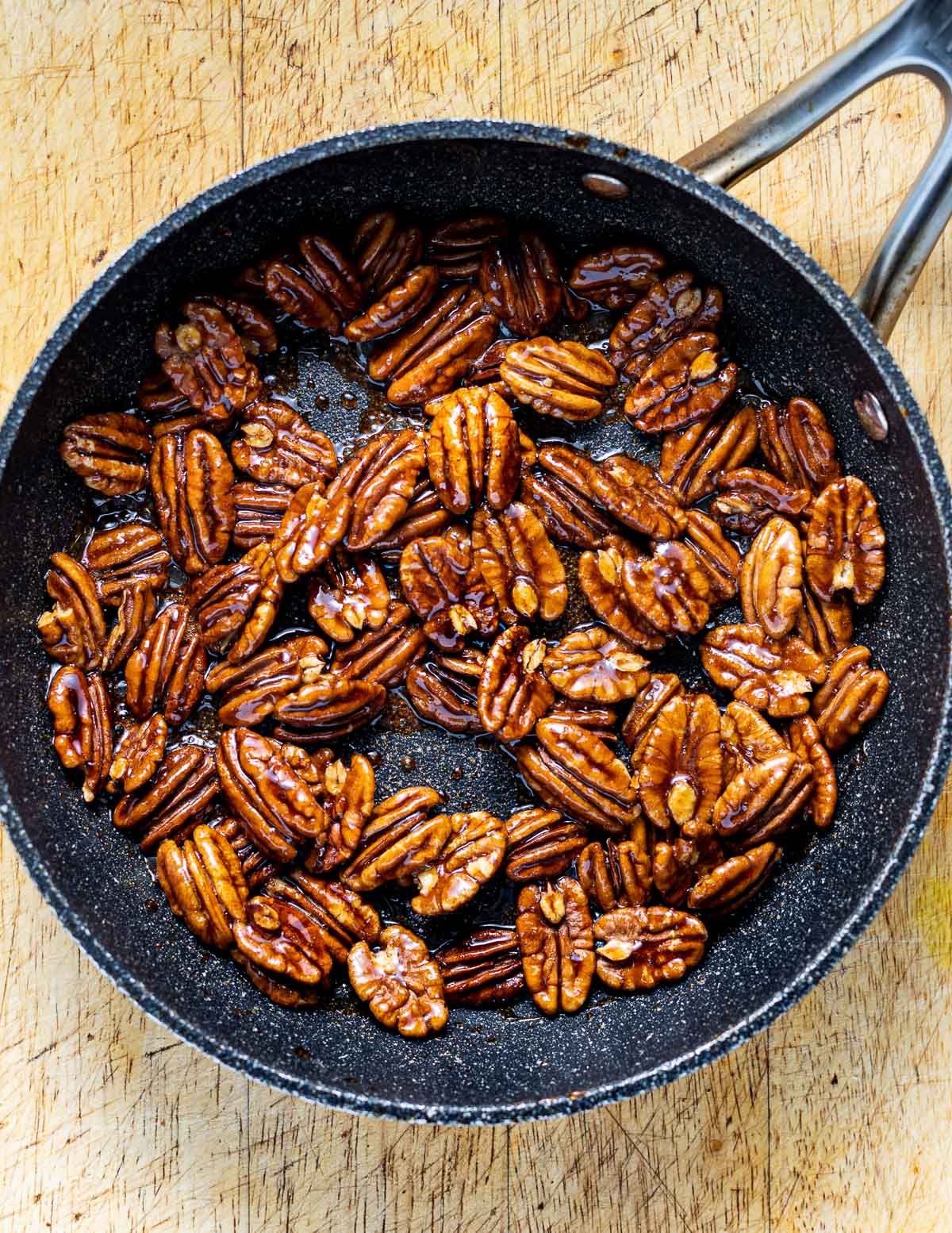 candied pecan in a pan